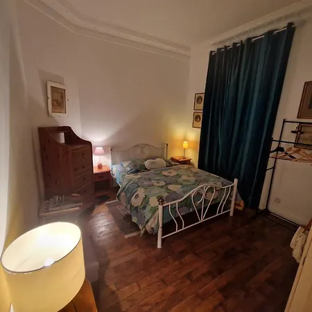 2 Pieces A Auteuil * Párizs